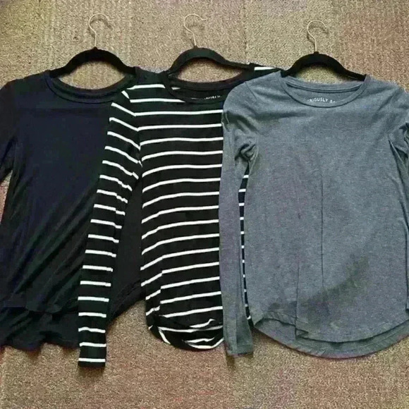 Lot women’s 3 Aeropostale long sleeve shirts XS - Picture 1 of 5